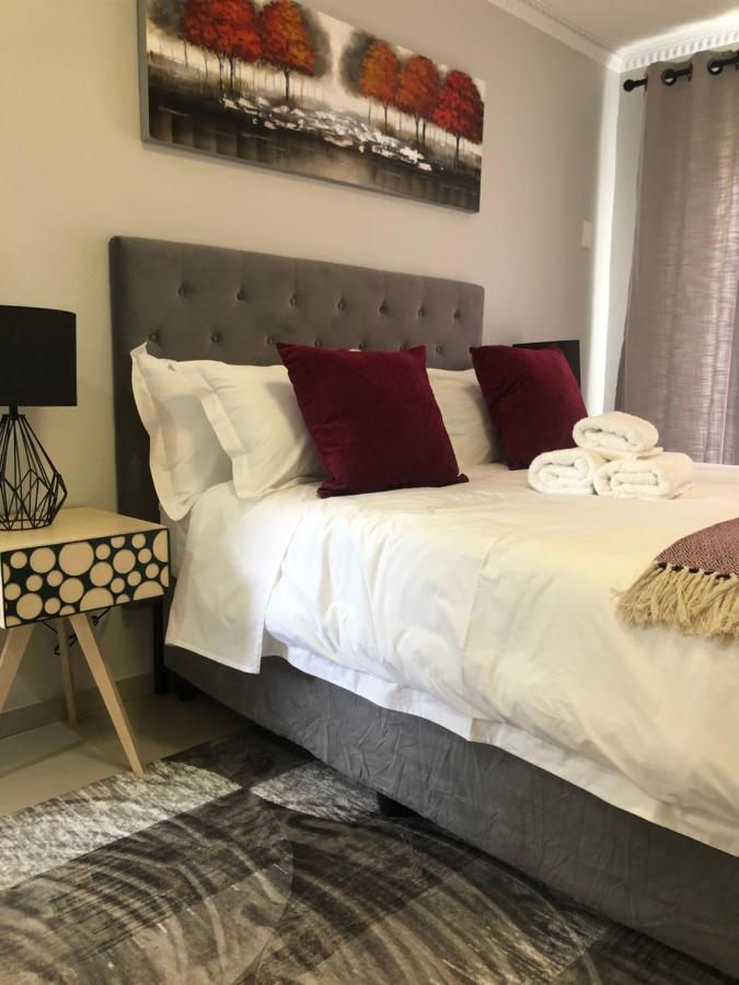 The Outlook Guest House Newcastle Bagian luar foto