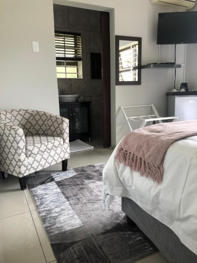 The Outlook Guest House Newcastle Bagian luar foto